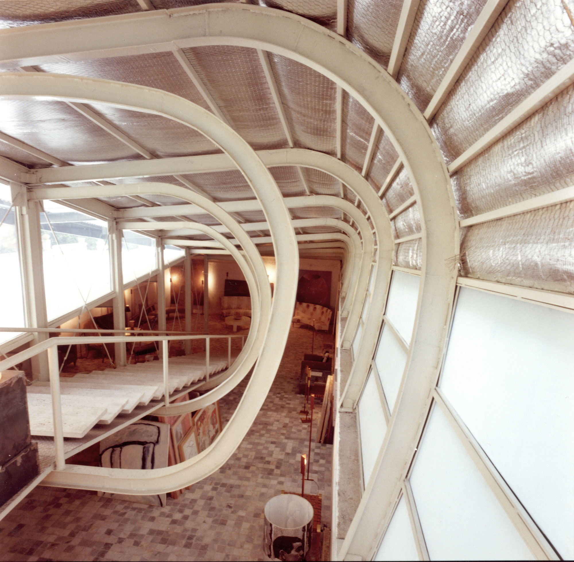 Ave Gallery Interior view by Fluid Motion Architects, designed by Reza Daneshmir and Catherine Spiridonoff